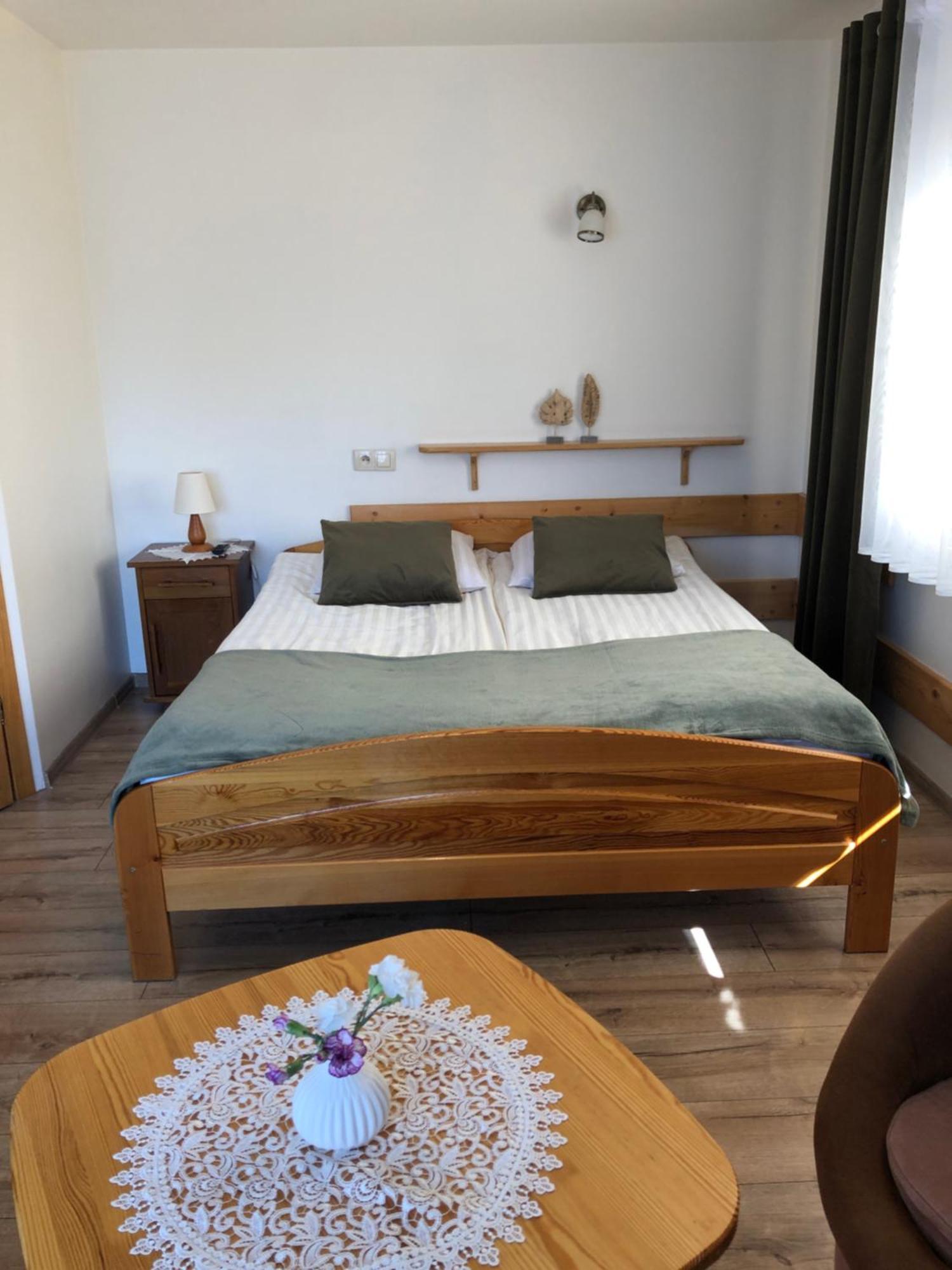 Dw Basia Pokoje I Apartament Białka Tatrzańska Extérieur photo