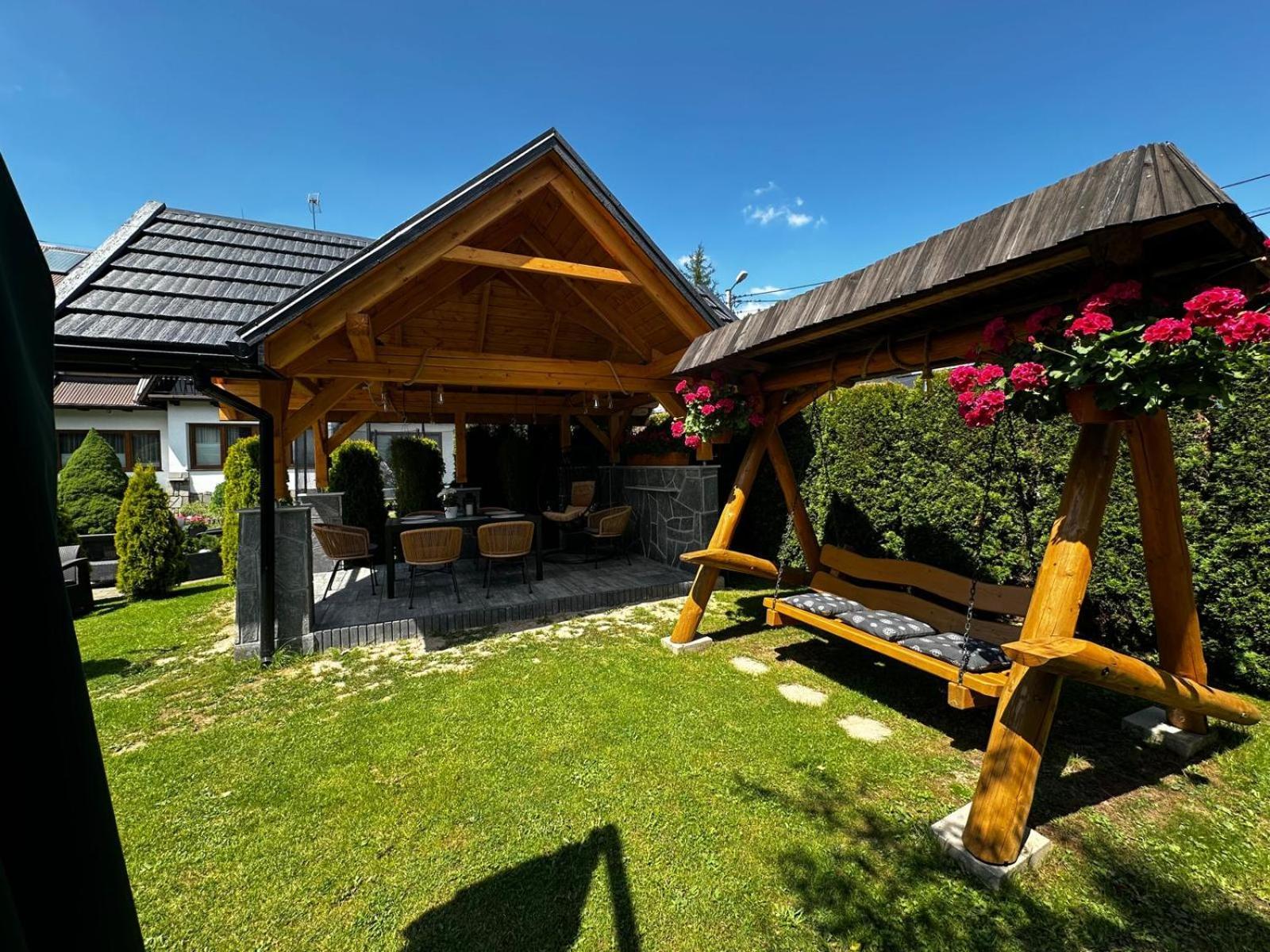 Dw Basia Pokoje I Apartament Białka Tatrzańska Extérieur photo